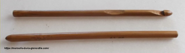 réf 02-02-65 crochet en bambou n 6.5