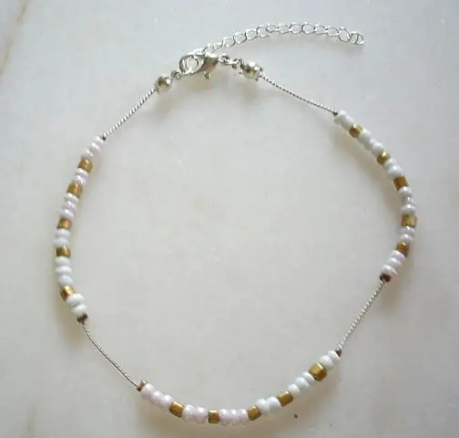 bracelet de cheville perles blanc et or 